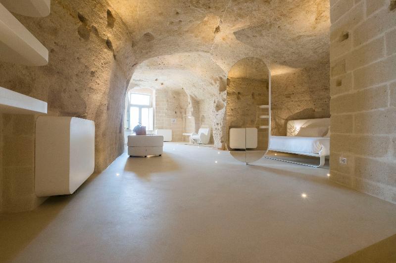 Aquatio Cave Luxury Hotel&SPA Matera Esterno foto A room in the hotel
