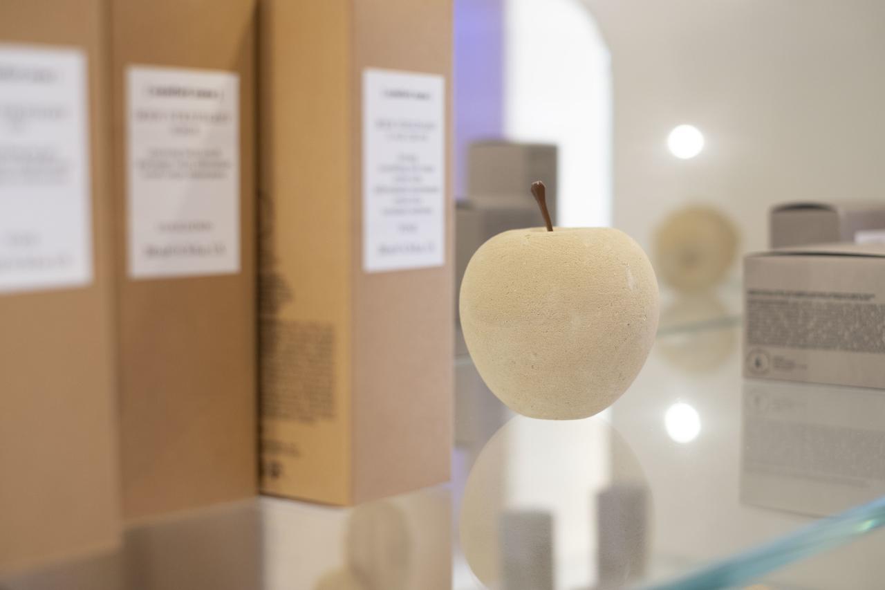 Aquatio Cave Luxury Hotel&SPA Matera Esterno foto The Apple of Discord