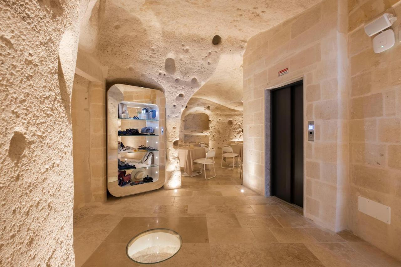 Aquatio Cave Luxury Hotel&SPA Matera Esterno foto The elevator